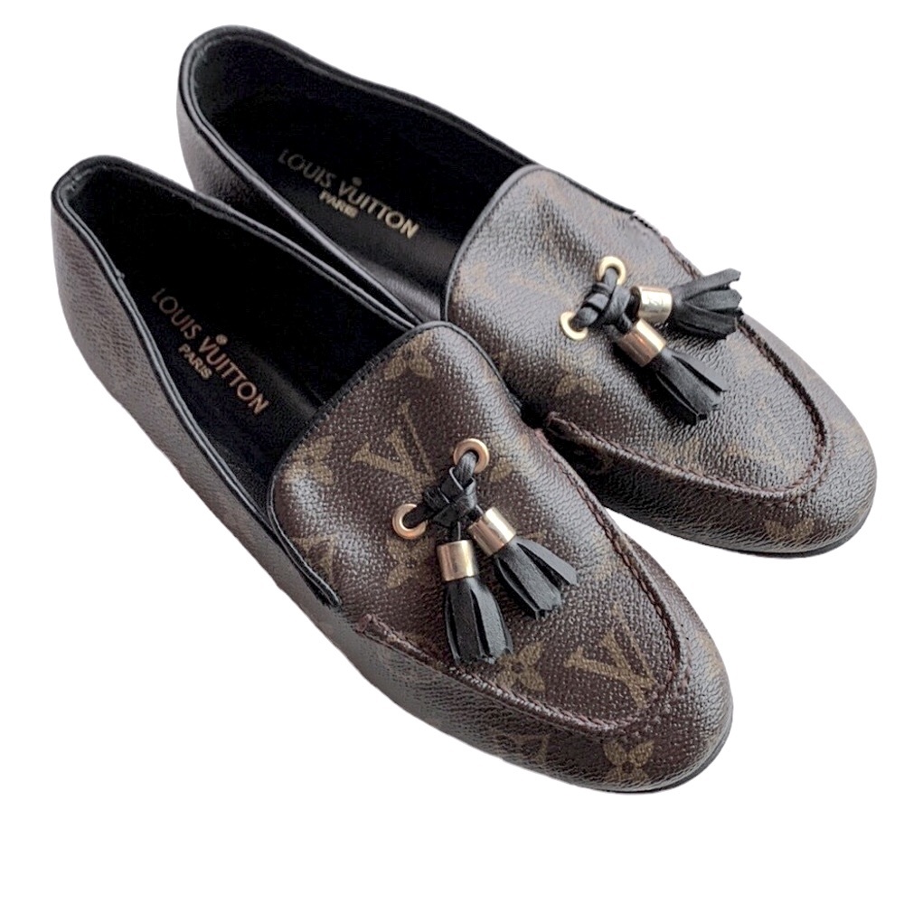 🤎LOUIS VUITTON
Monogram Canvas Society Loafers 👞